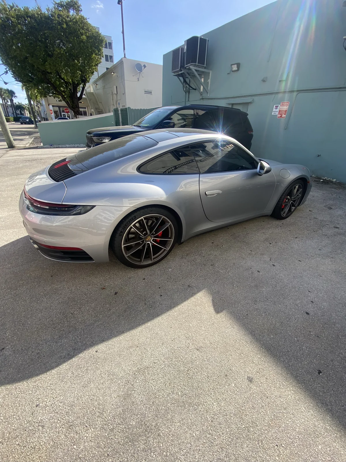 Exterior Detail · Porsche 911