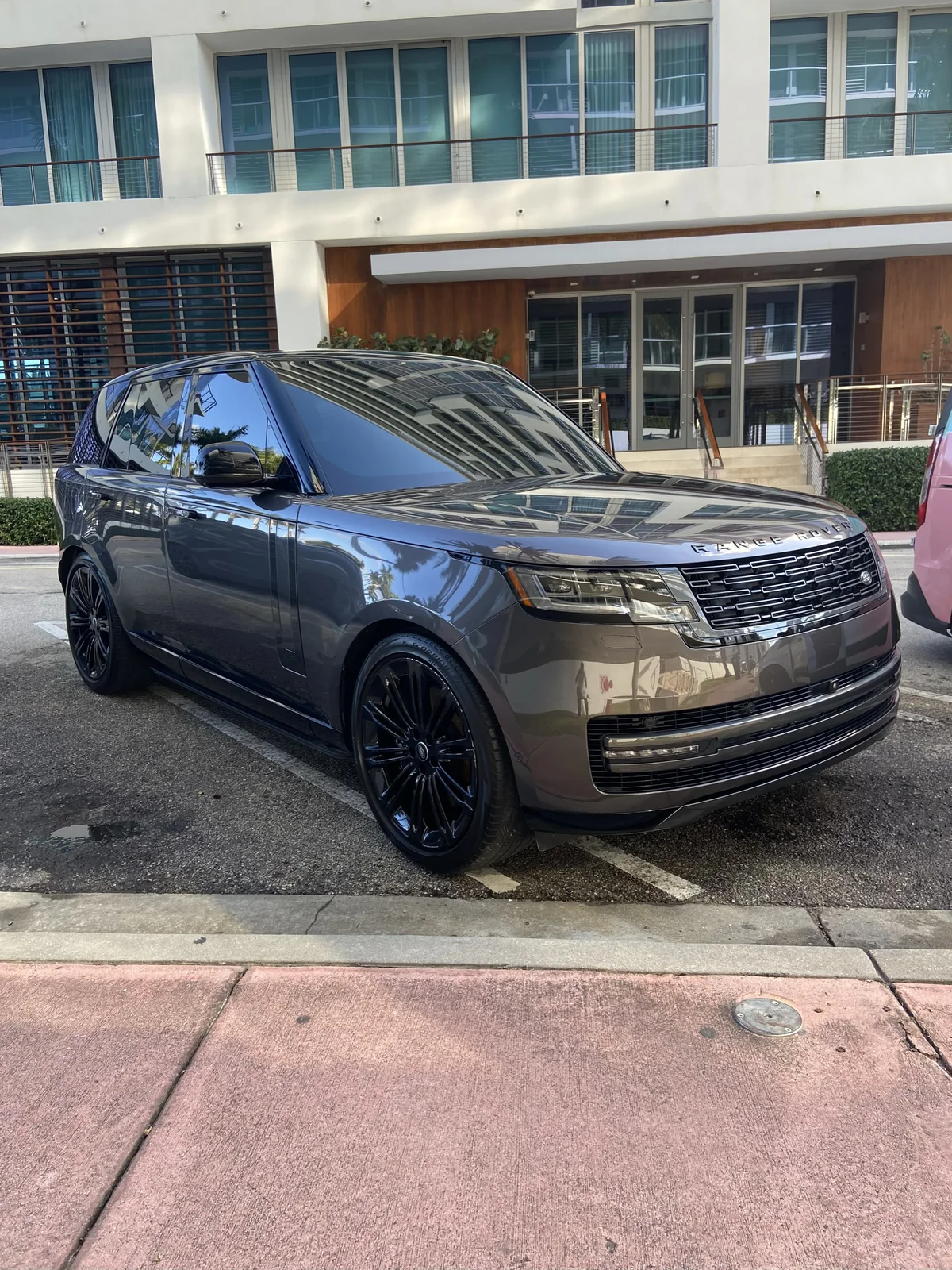 Exterior Detail · Range Rover